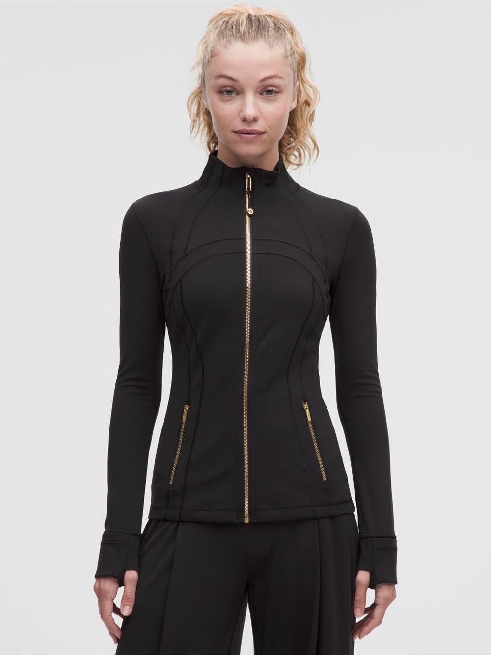 Authentic NWT Lululemon Define Jacket Nulu
Black/Gold Size 2